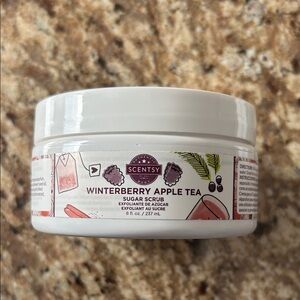 NWOT…Scentsy Winterberry Apple Tea Sugar Scrub - White and Purple